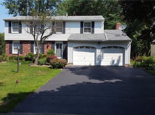 9 Burning Brush Dr, Rochester, NY 14606