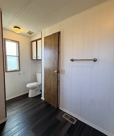 110 W Veterans Ave — Photo 13