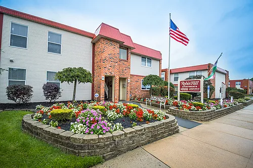 Robin Hill Apartments Photo 1