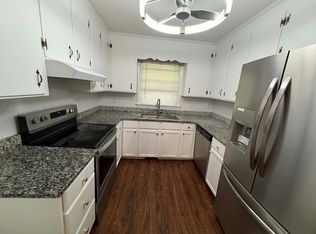 611 SE Maynard Rd, Cary, NC 27511