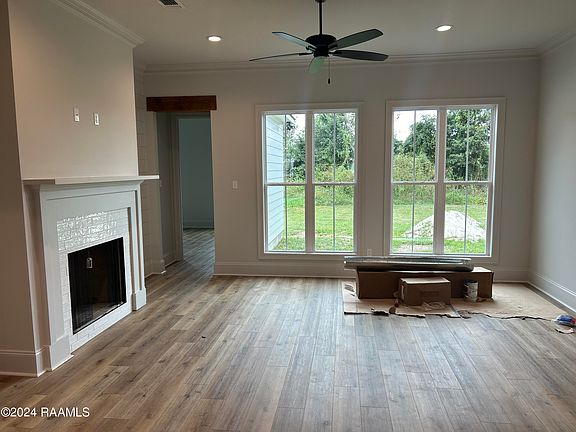 4th image of 103 Sun Vista Ln
