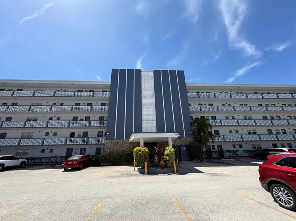 232 NE 12th Ave APT 103, Hallandale, FL 33009