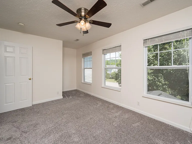 8124 Boone Trce — Photo 36