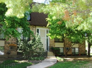 184 Waters Edge Dr APT 302, Glendale Heights, IL