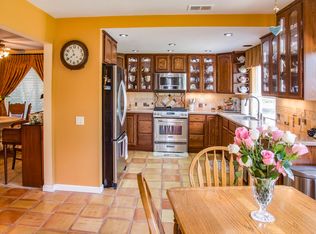 1934 Willow Ridge Dr, Vista, CA 92081