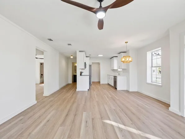 2222 N Hickory St, Sherman, TX 75092