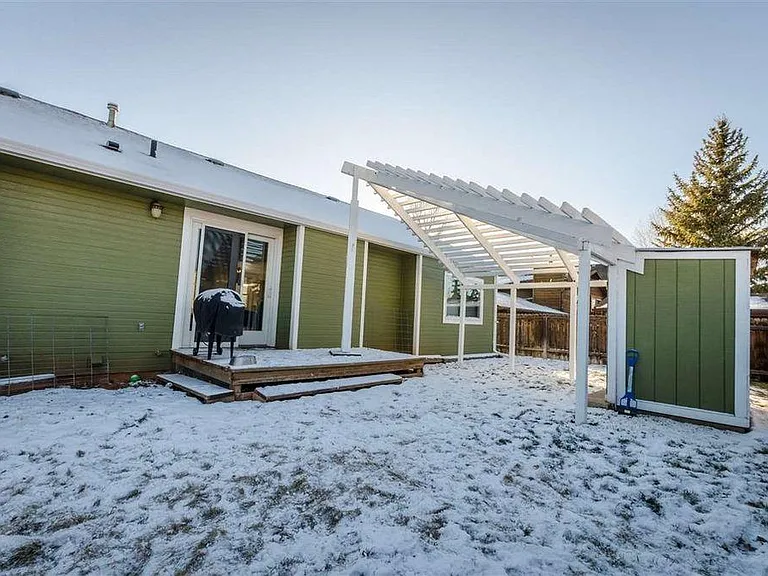 2121 Carrington Ct — Photo 19