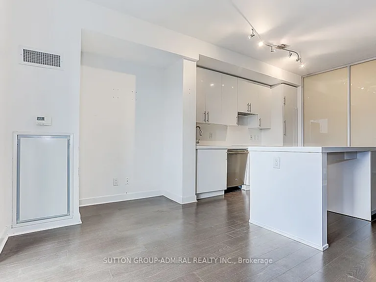 156 Portland St #403 — Photo 17