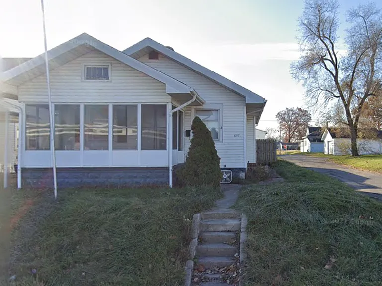 1317 W Memorial Dr — Photo 11