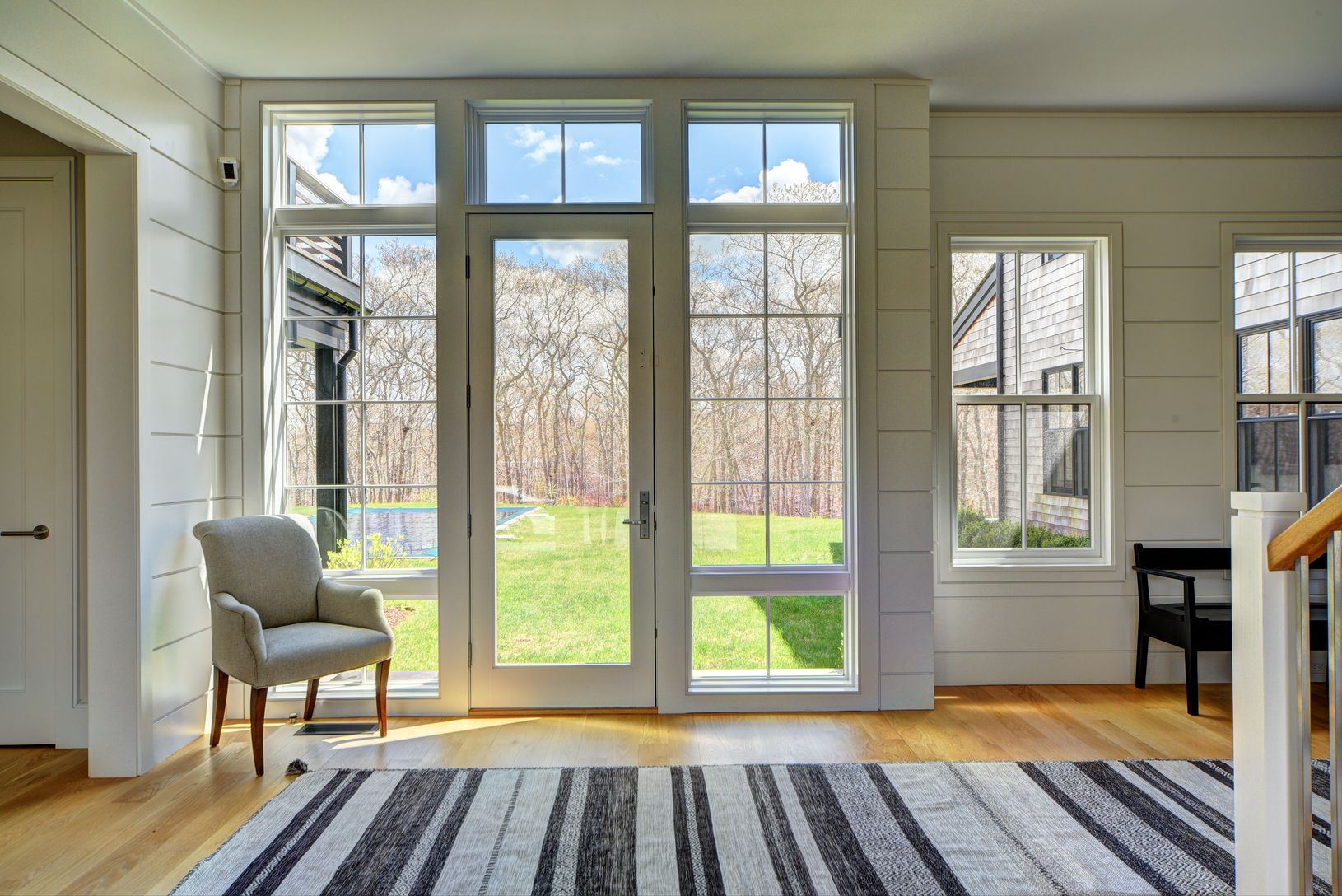  Entry View to Garden and Pool 