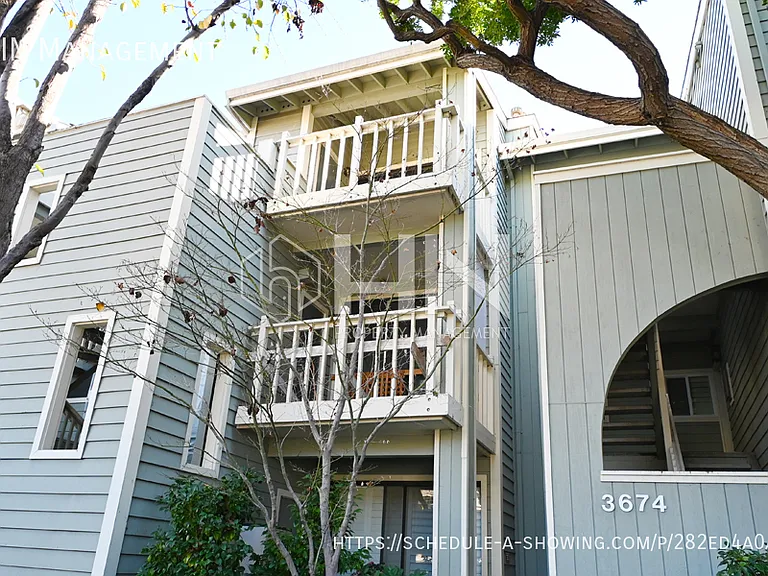 3674 Oakwood Ter #302 — Photo 2