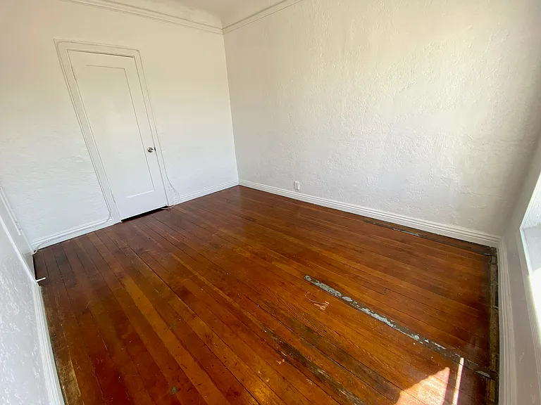 Gramercy Lofts — Photo 9