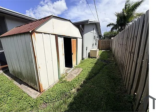 12321 NW 29th St — Photo 32