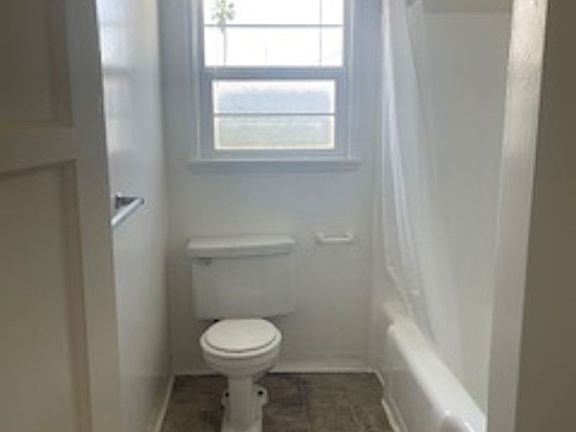 3rd image of 4065-69 Lafayette Pl #406750