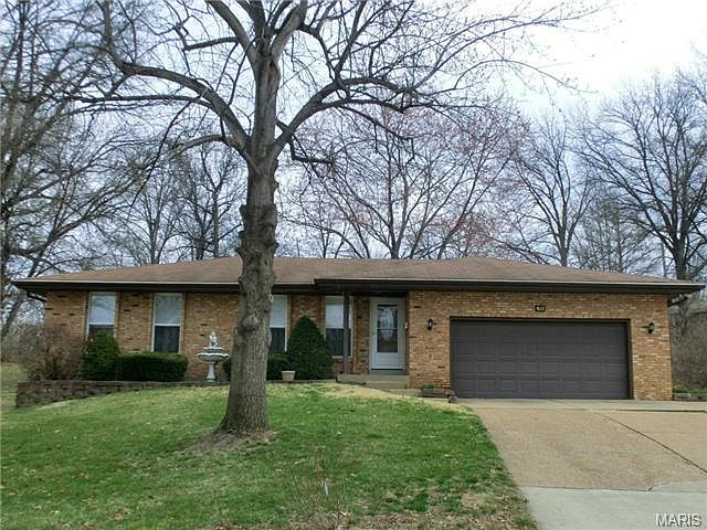 1st image of 617 Guernsey Cir