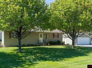 411 Watkin St, Kasota, MN 56050
