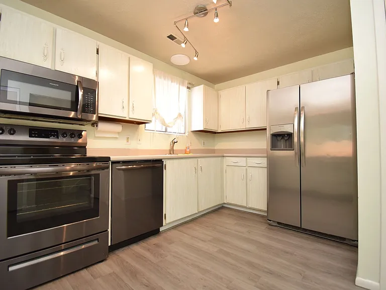 1885 E Jeremy Ct — Photo 23