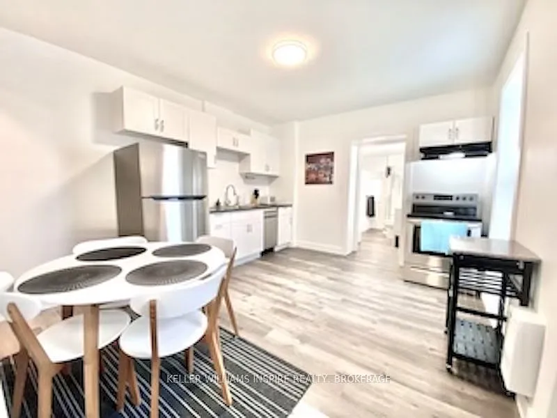 3 bed, $2,950 — Photo 2