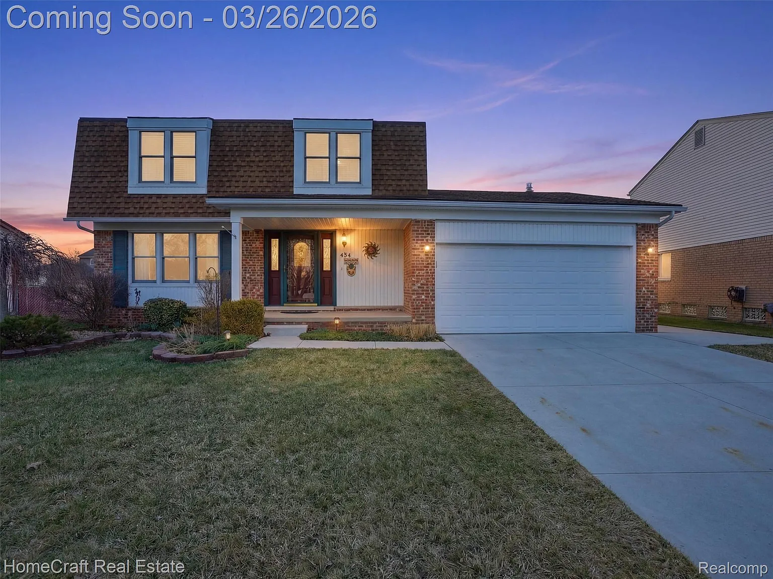 404 Kings Way photo 1