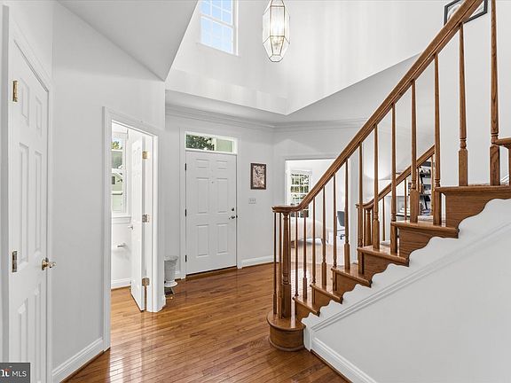3rd image of 6040 Wake Crest Ct