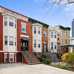 85 Magnolia Avenue