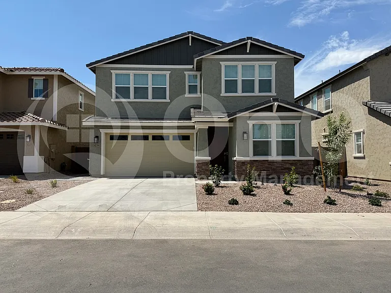 8239 E Petunia Ave — Photo 3