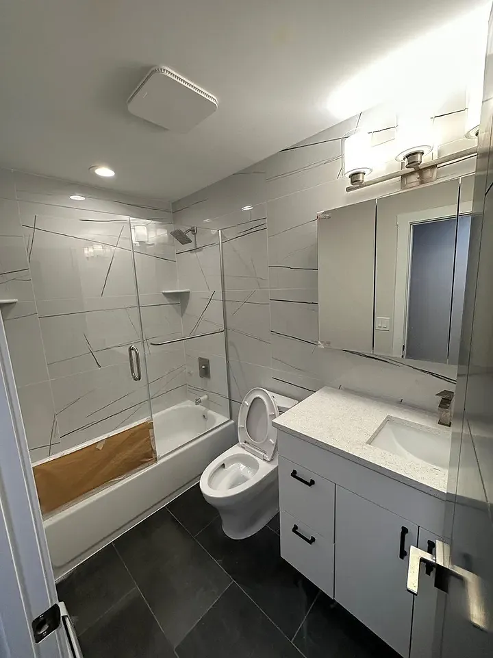 2 bed, $1,900 — Photo 1