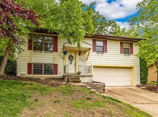 783 Crescent Woods Dr, Valley Park, MO
