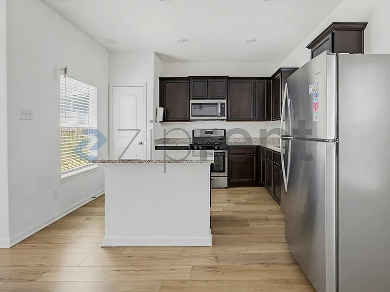 10843 Emerick St — Photo 12