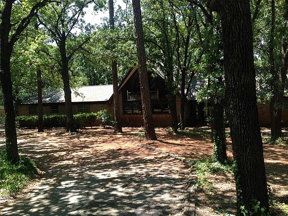 2nd image of 3921 Woodpark Ln