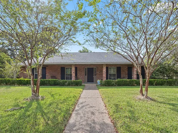 4242 Pine Park Dr, Baton Rouge, LA 70809