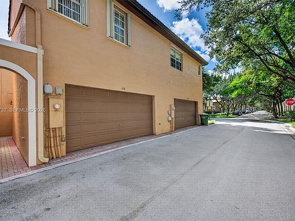 5th image of 628 SW 147th Ter