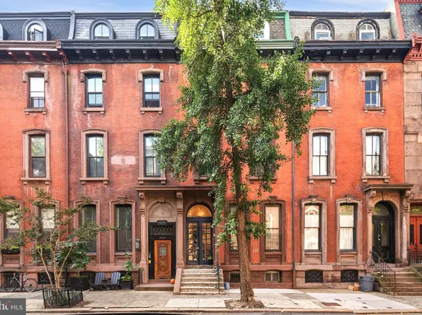 2122 Spruce St APT 200, Philadelphia, PA 19103