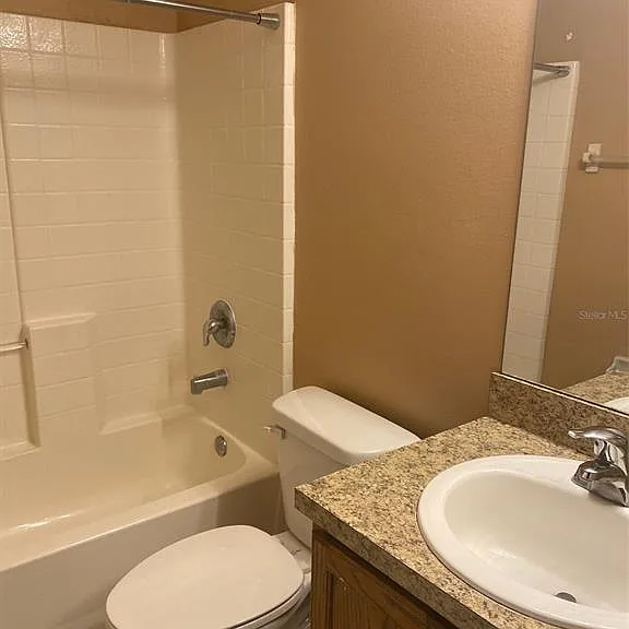 7415 Lago De Oro #B-4 — Photo 10