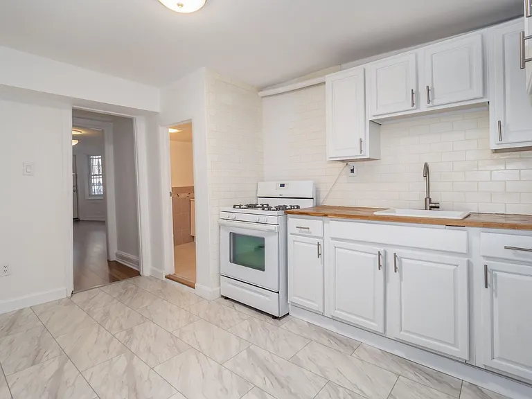 491 Mercer St #1 — Photo 7