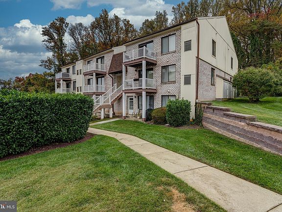 2nd image of 7323 Hilltop Dr