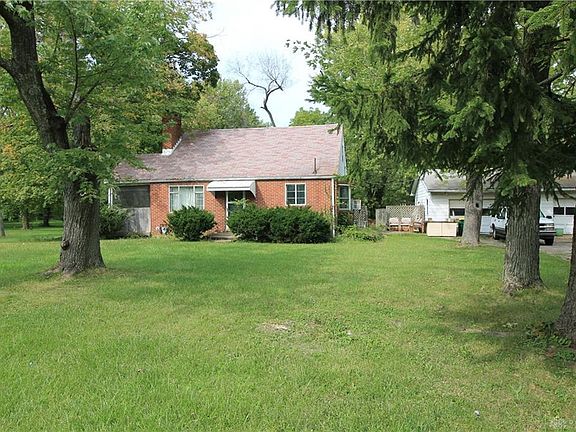 2nd image of 7781 Lois Cir