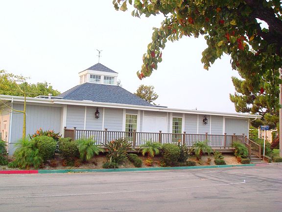 Community Club House Convenient For Meetings & Entertaining