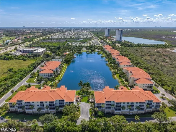 20061 Sanibel View Cir Unit 203, Fort Myers, FL 33908