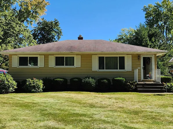 5503 Whitehaven Ave, North Olmsted, OH 44070