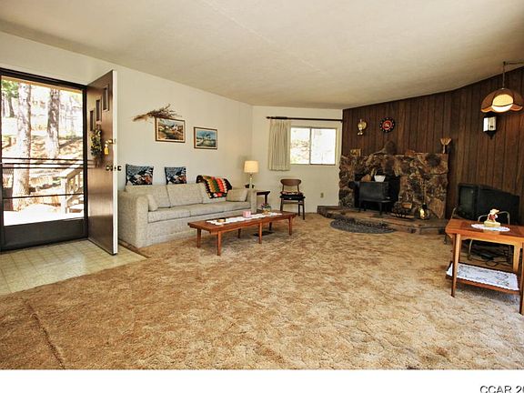 3rd image of 2141 Patricia Ln