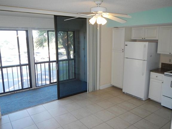 5th image of 5190 Las Verdes Cir APT 319