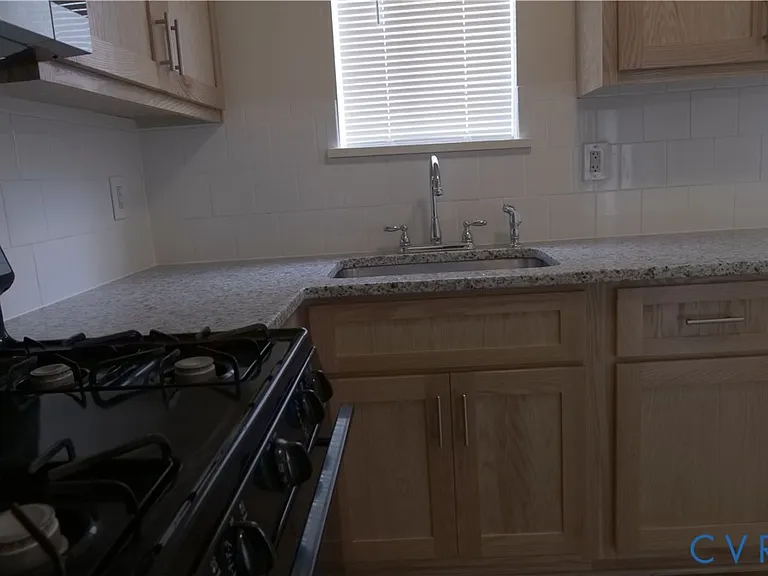 419 Roxana Rd — Photo 45