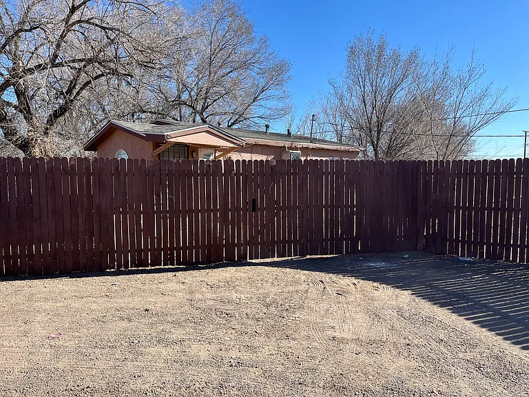Rural living with City Convenience At Your Fingertips — Photo 35