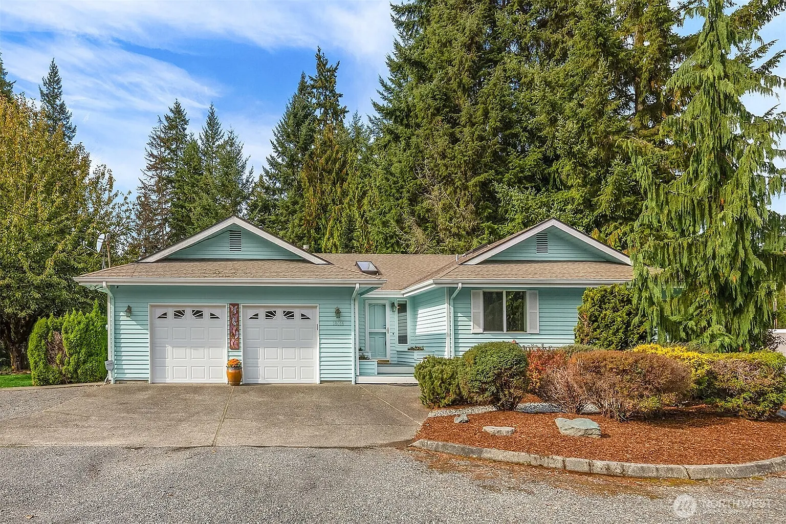 18016 Snohomish Avenue photo 1