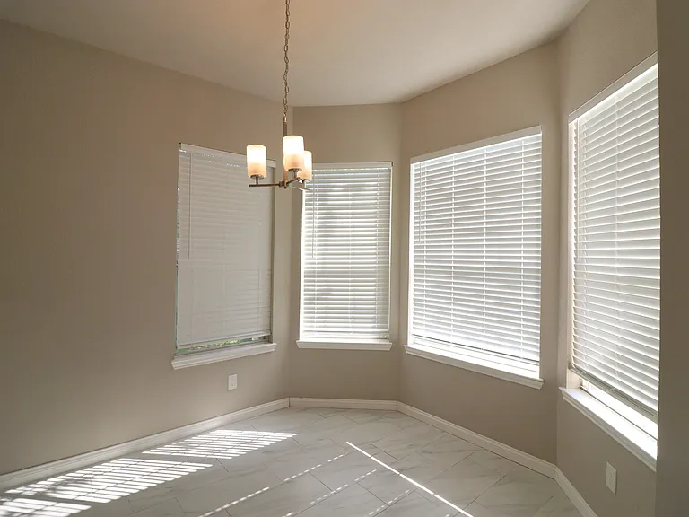 4606 Clay Dr — Photo 24