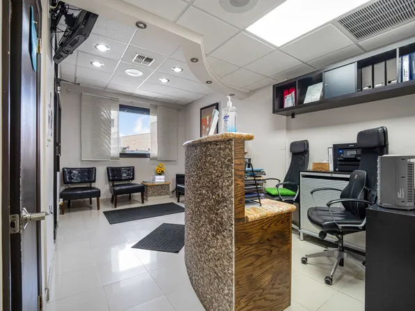 62-22 Myrtle Avenue image 11 of 16