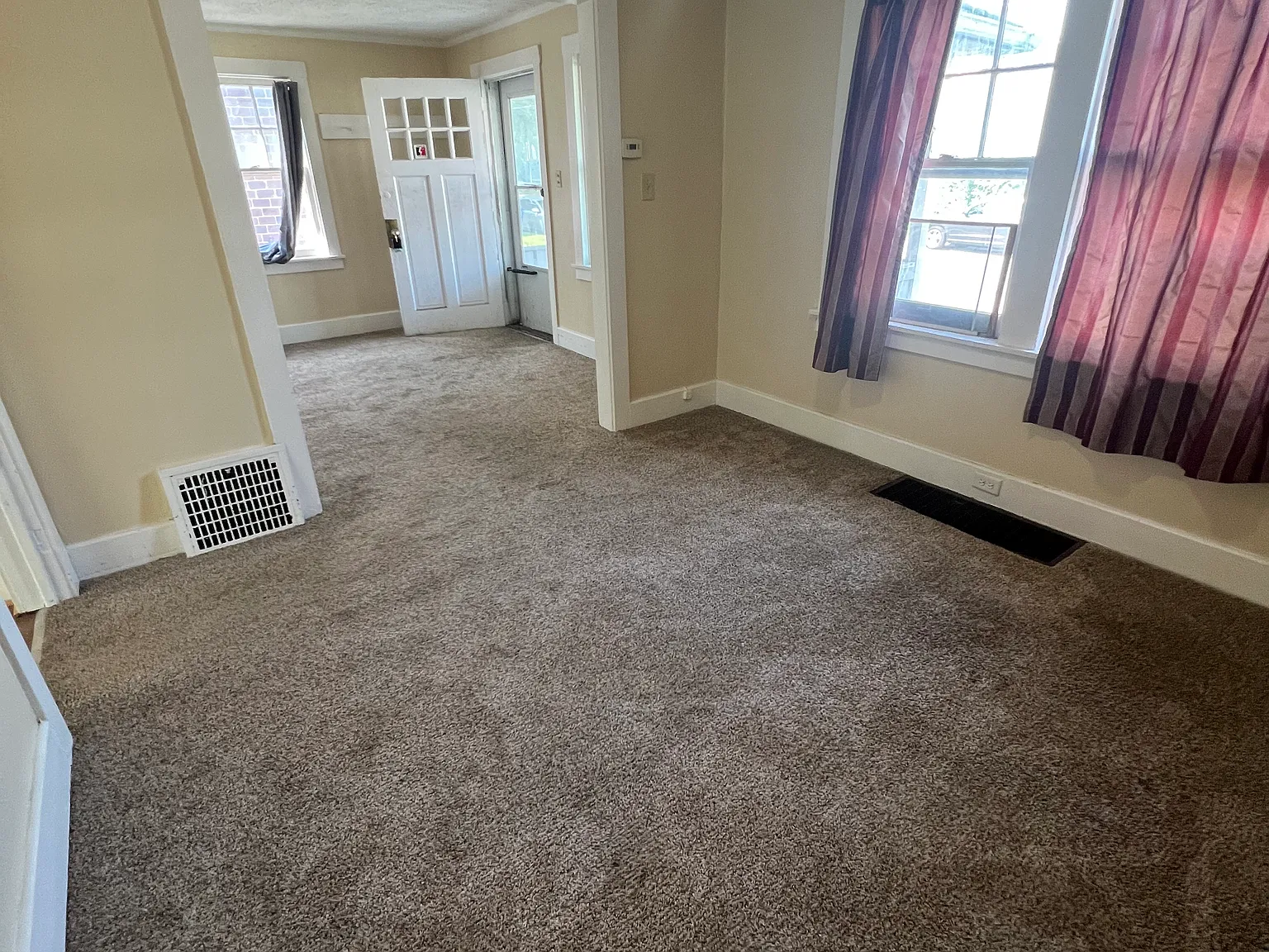 2 bed, 900 sqft, $800 — Photo 4