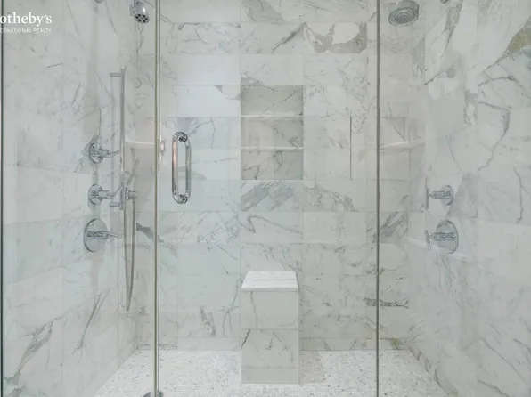 252 7th Avenue image 13 of 24