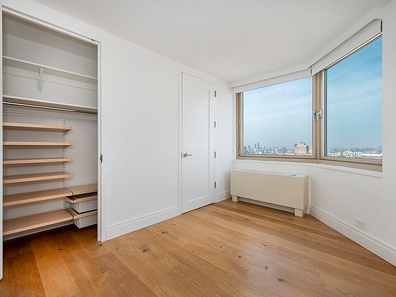 5th image of 201 E 86th St APT 26A